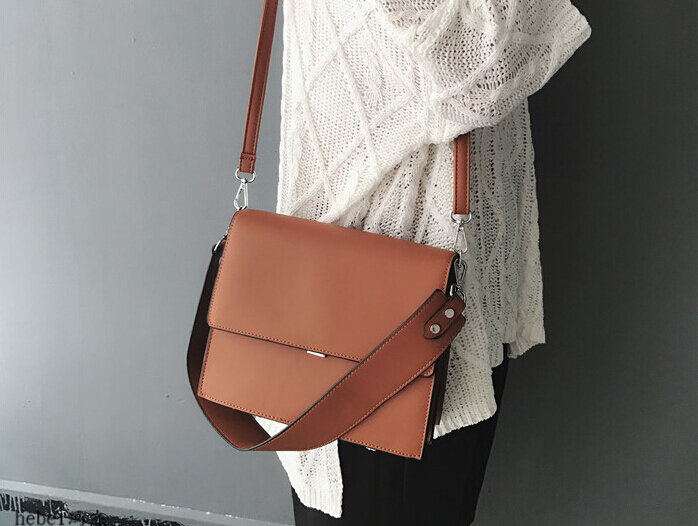 Female  brief bag fashion all-match shoulder strap orgnan bag women messenger small bag casual office style  XI898