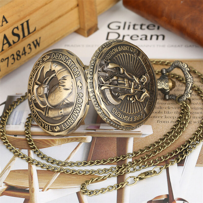 Reloj de bolsillo de cuarzo con pantalla de bombero de bronce, cadena Fob, exquisito diseño en relieve, colgante de collar, reloj de recuerdo Steampunk