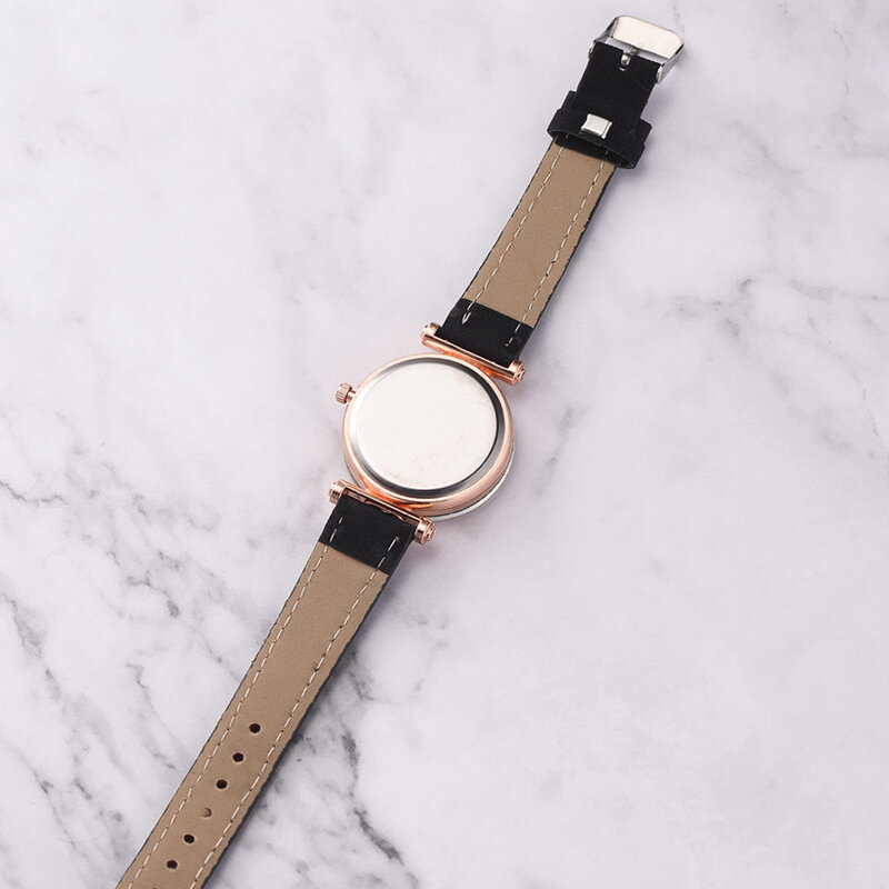 ホットファッション女性の腕時計トップブランドの高級レディースクォーツ腕時計女性のミニマリスト星空腕時計女性時計montreファム