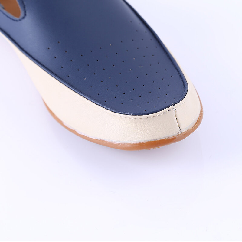 2017 nuevos mocasines de moda para hombres zapatos planos de marca de lujo para hombres zapatos de conducción mocasines de cuero PU hombres zapatos casuales 2 estilos 910673