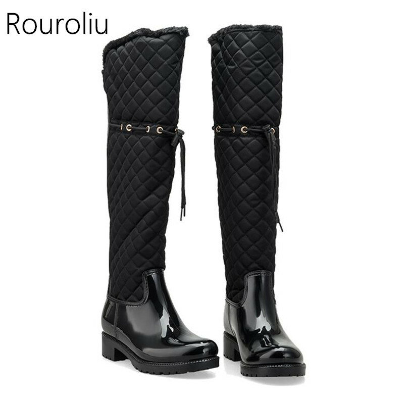 Rouroliu stivali da pioggia Patchwork in gomma da donna tacchi quadrati sopra il ginocchio stivali da pioggia in pelliccia calda invernale scarpe da acqua donna TR219