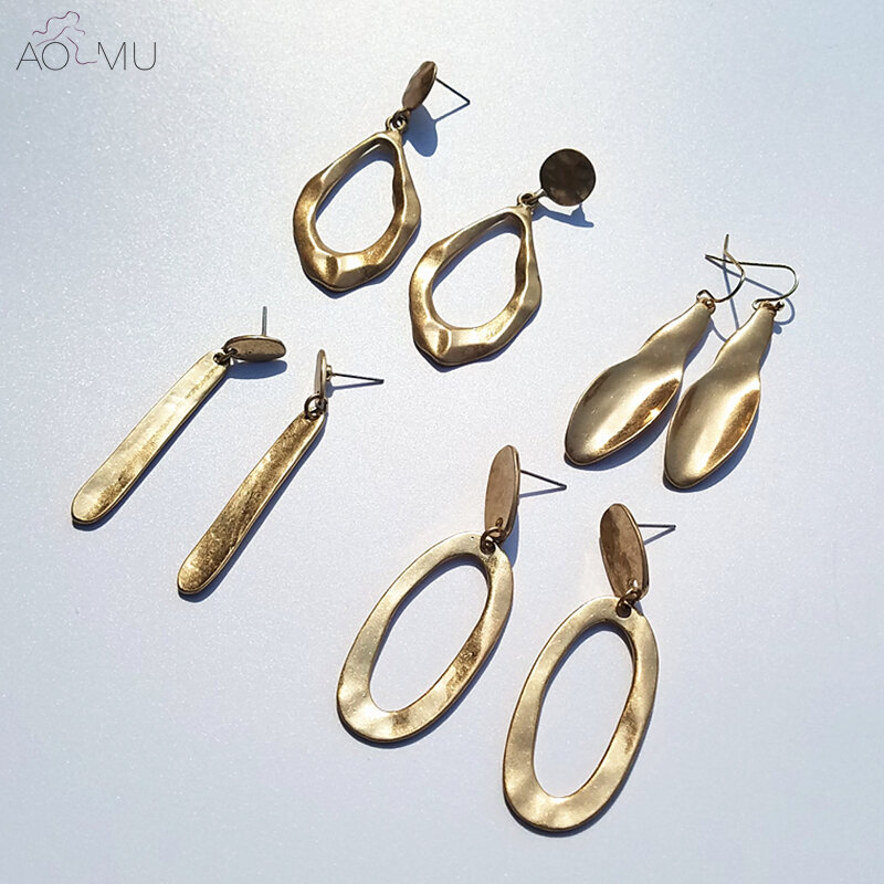 Aomu 2018 디자인 빈티지 과장된 불규칙한 폴드 메탈 라운드 타원형 빅 서클 귀걸이 골드 두꺼운 롱 드롭 귀걸이 여성을위한