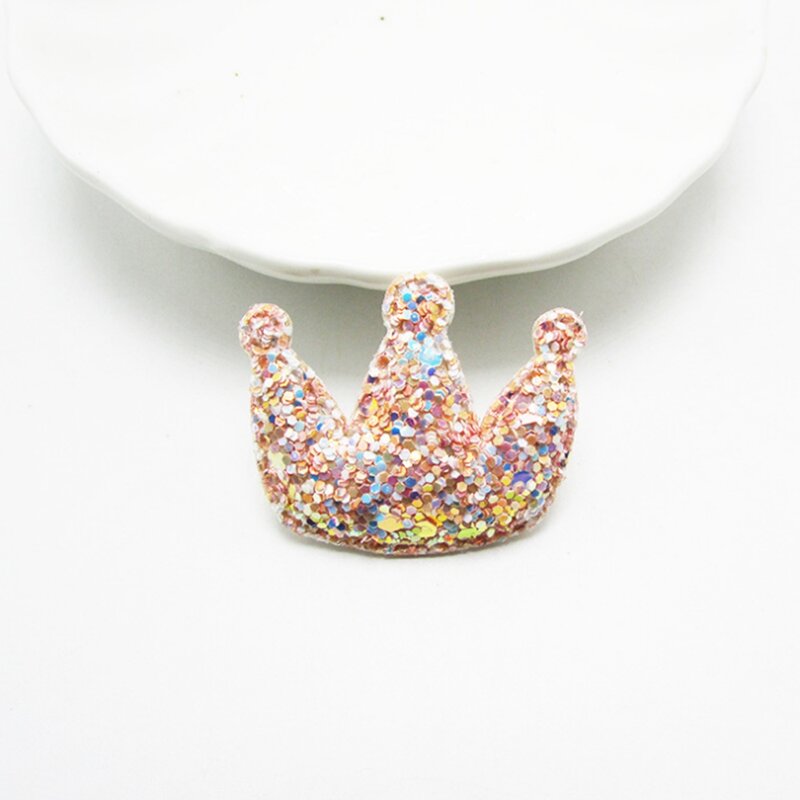100 Pcs/lot Sew On Glitter Merasa Patch untuk Pakaian Crown Hati Empuk Bordiran Buku Tempel Aksesoris