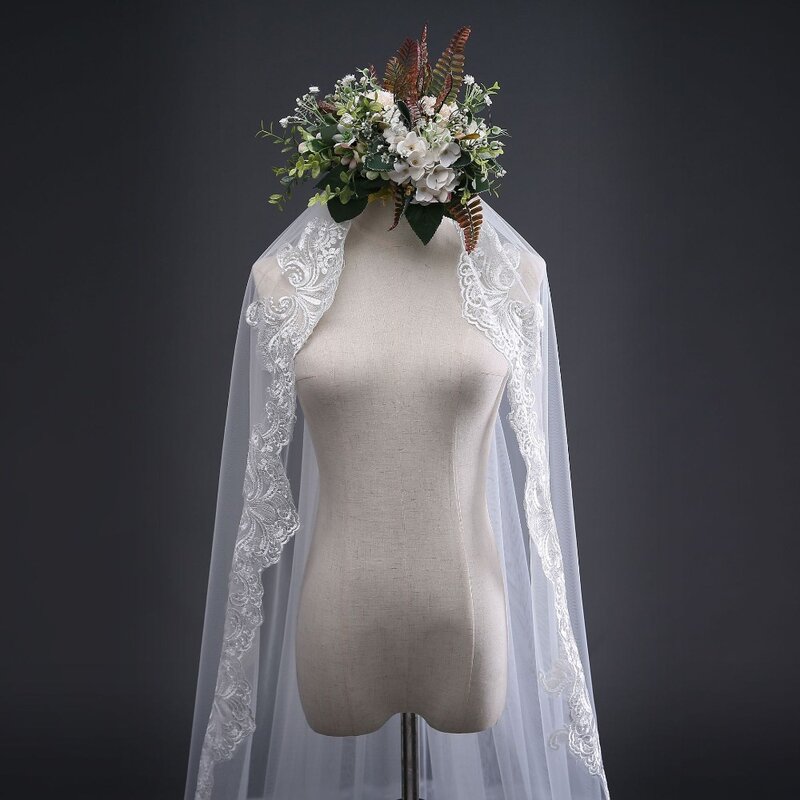 JaneVini Ivoor Kathedraal Wedding Veils Een Layer Lace Edge Lange Bruid Sluier met Kam Zachte Tulle Bridal Veils Bruiloft Accessoires