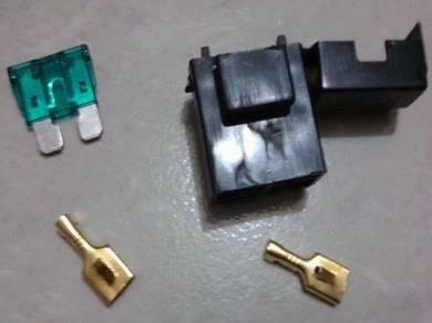 Inserted in a lot of car fuse lighters fuse holder box number fuse holder with two terminals
