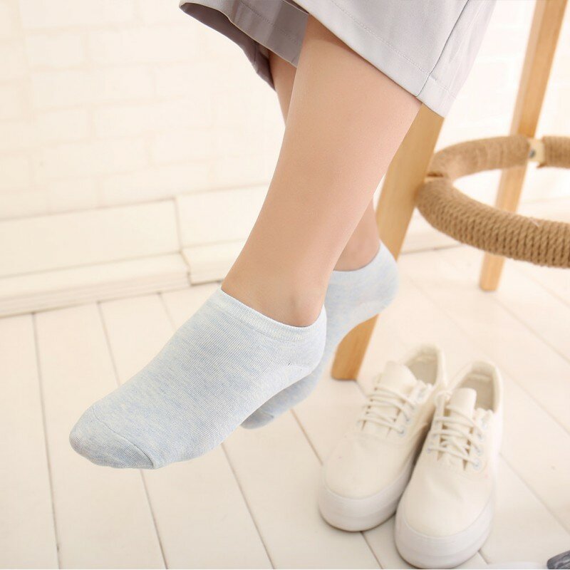 Summer Women  Socks Candy Color Low To Help Summer Cotton Thin Section Silicone Non-Slip Invisible Boat Socks solid color
