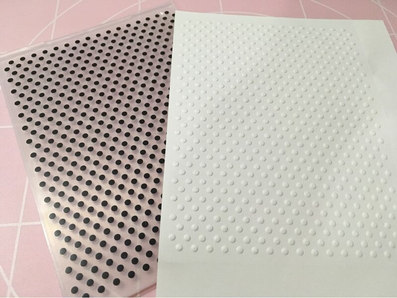 Lychee Life Carpeta de plástico en relieve para álbum de recortes, herramienta de tarjeta de álbum DIY, plantilla de plástico, estampado de patrón de puntos redondos