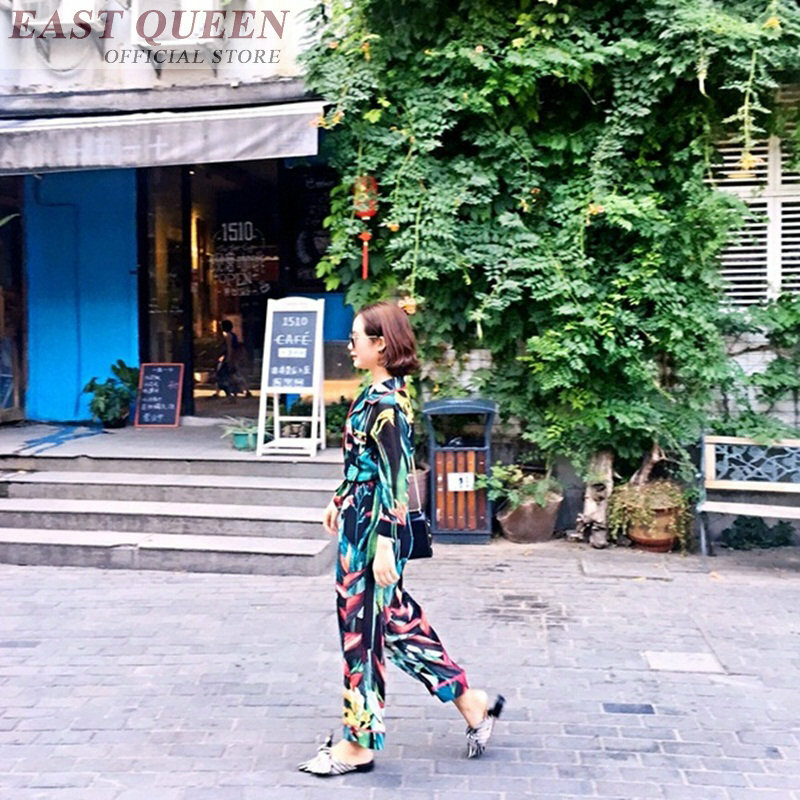 Комбинезон женский шифоновый с цветочным принтом, на шнуровке
