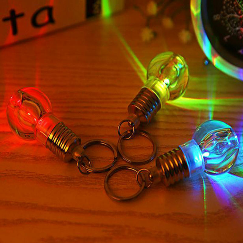 Chiclitsカラフルなミニ電球ledカラフルなフラッシュの夜の光キーリング小さなギフトグローおもちゃアンブレイカブル電球キーホルダー