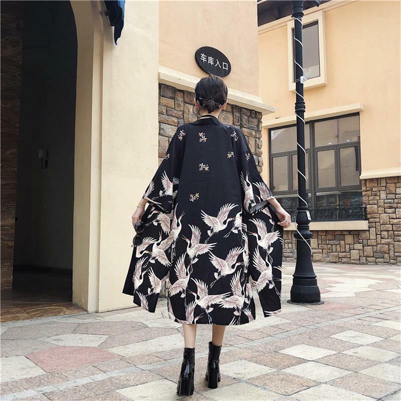 Harajuku blusa feminina de kimono, camisa longa estampa de cisne com faixas, cardigan de praia sexy roupas