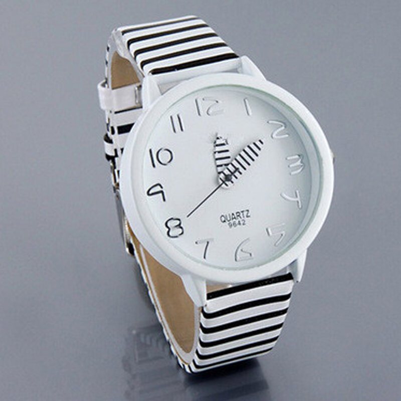Fashion Wanita Zebra Stripes Kulit Imitasi Gaun Wrist Watch Hadiah