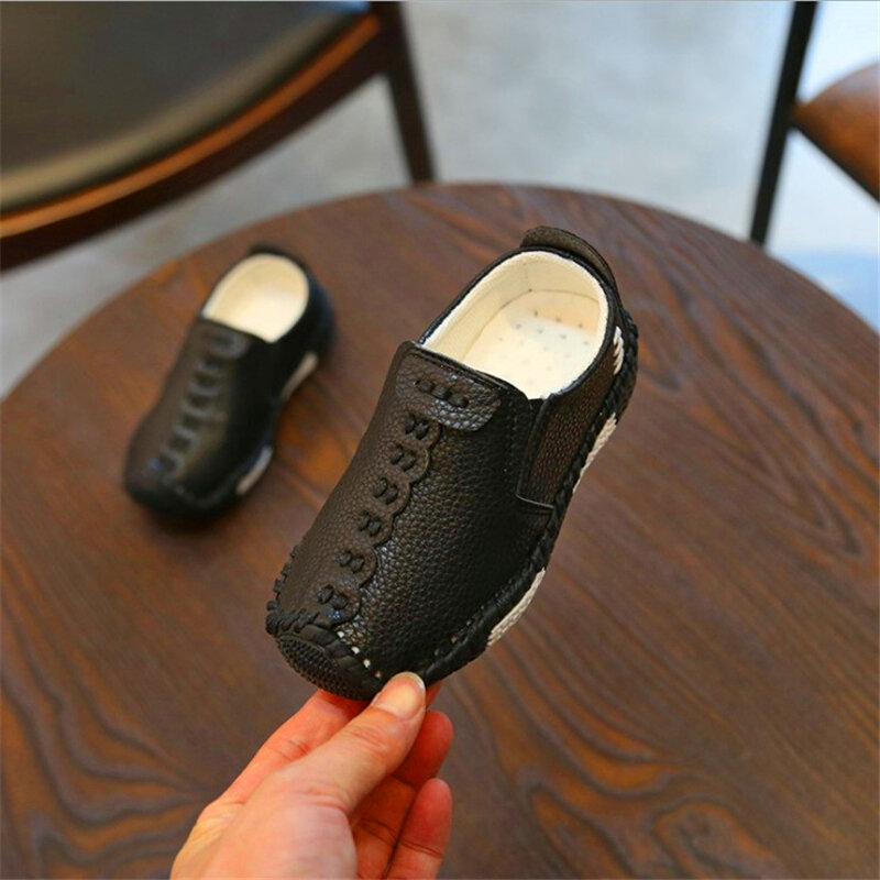 Baby shoes boys girls1-10 years old soft bottom black children's shoes spring autumn boys baby England small white shoes sneaker