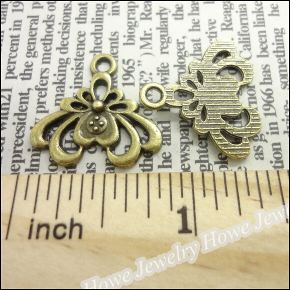 80 pcs Charms Flower Pendant  Antique bronze  Zinc Alloy Fit Bracelet Necklace DIY Metal Jewelry Findings