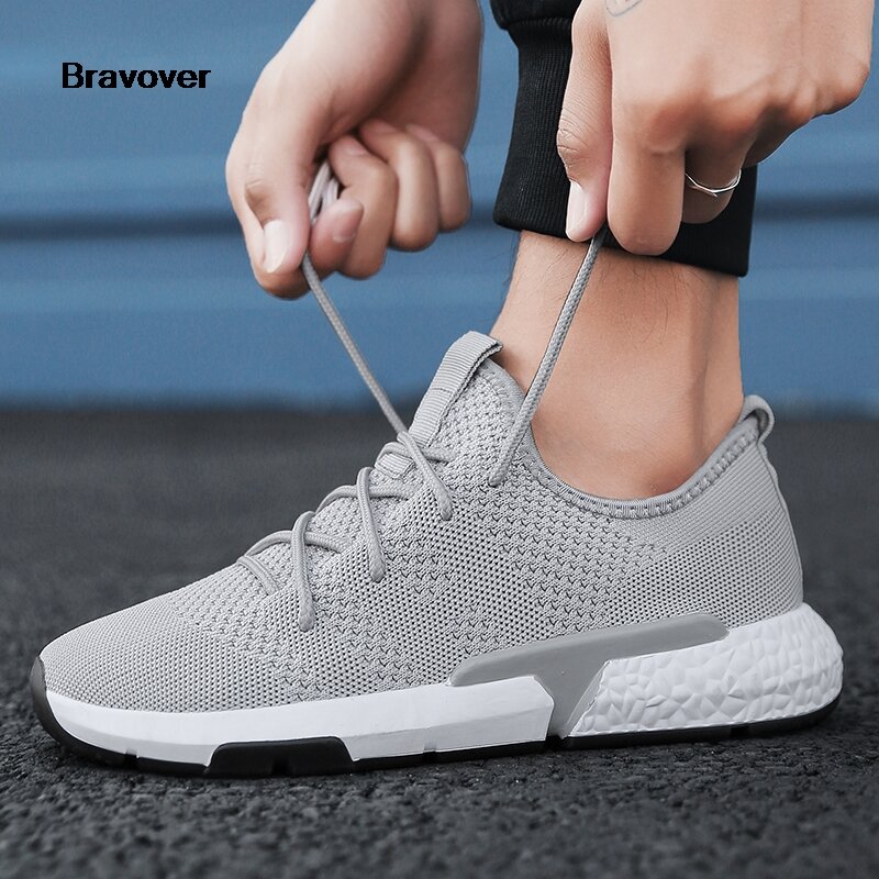 Bravover New Breathable Outdoor Running Shoes Lace up Mens Mesh Shoe Comfortable And Light Colorful Sneakers  Six Colors