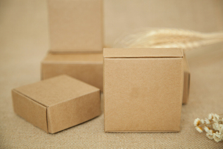 Caja de papel Kraft marrón para dulces/Alimentos/boda/joyería, embalaje de caja de regalo, almacenamiento de collares Diy, 6,5x6,5x3cm, 20 Uds.