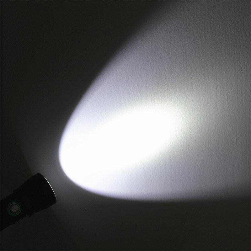 Linterna LED de buceo impermeable XHP50, luz de Flash de buceo subacuática, potente lámpara de antorcha + 2x26650 batería + cargador