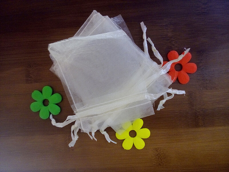 100個10*15センチメートルホワイトオーガンザギフトバッグジュエリー包装表示ディスプレイバッグ巾着ポーチブレスレット/ネックレス/結婚ミニ糸バッグ