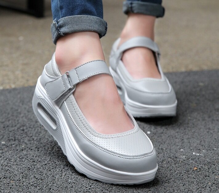 New shoes Women Shoes Inside Increasing High Casual Woman Ladies slim Flats Shoes footwear Sale Thick-soled platform shoes
