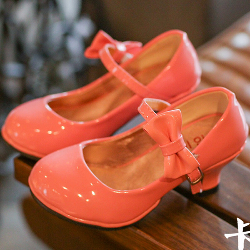 Meninas sapatos de couro outono bowtie sandálias 2022 novas crianças sapatos de salto alto princesa sandálias doces para meninas