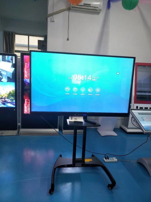 Monitor de exibição de placa branca de ensino da parede da função tv android/pc versão 49 55 60 65 polegadas