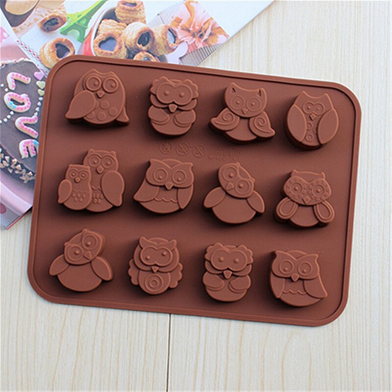 Marrón buho molde de chocolate, hielo molde 3D 12 diferentes en forma de Fondant molde de silicona de grado de alimentos de postre pastel herramienta