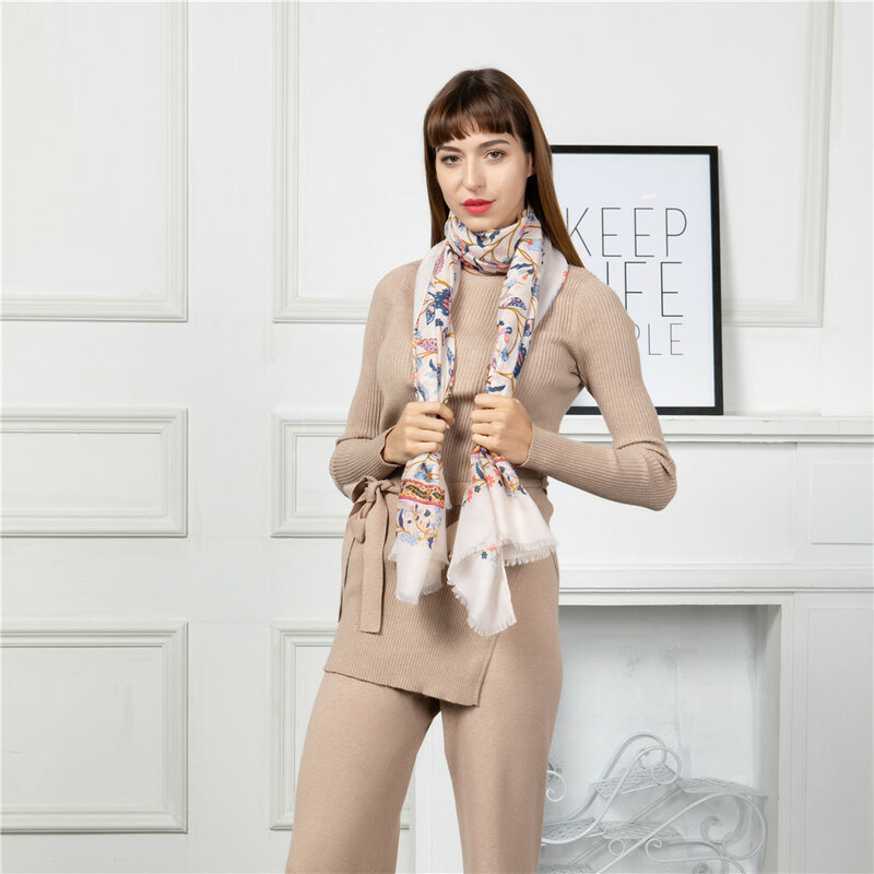 Jinjin. QC 2019 nowy szalik kobiety bawełniany materiał wielokolorowy kwiatowy wzór 180*90cm modne lekkie szale wszystkie sezony