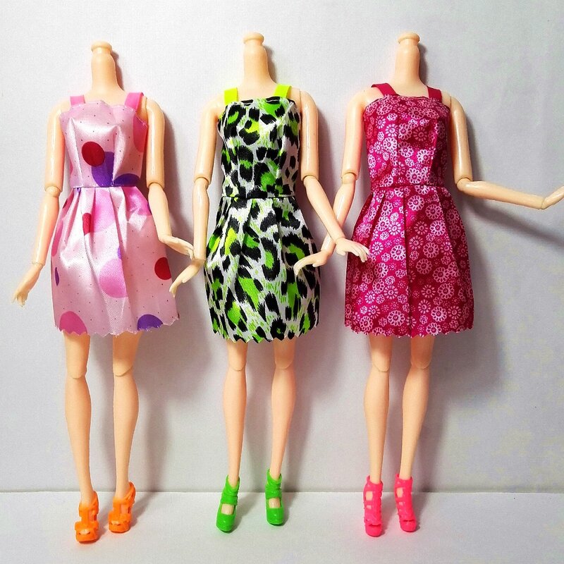 2016 Mooie 14 Stks/set Handgemaakte Party Mode Jurk voor Barbie Pop Gemengde stijl Jurk