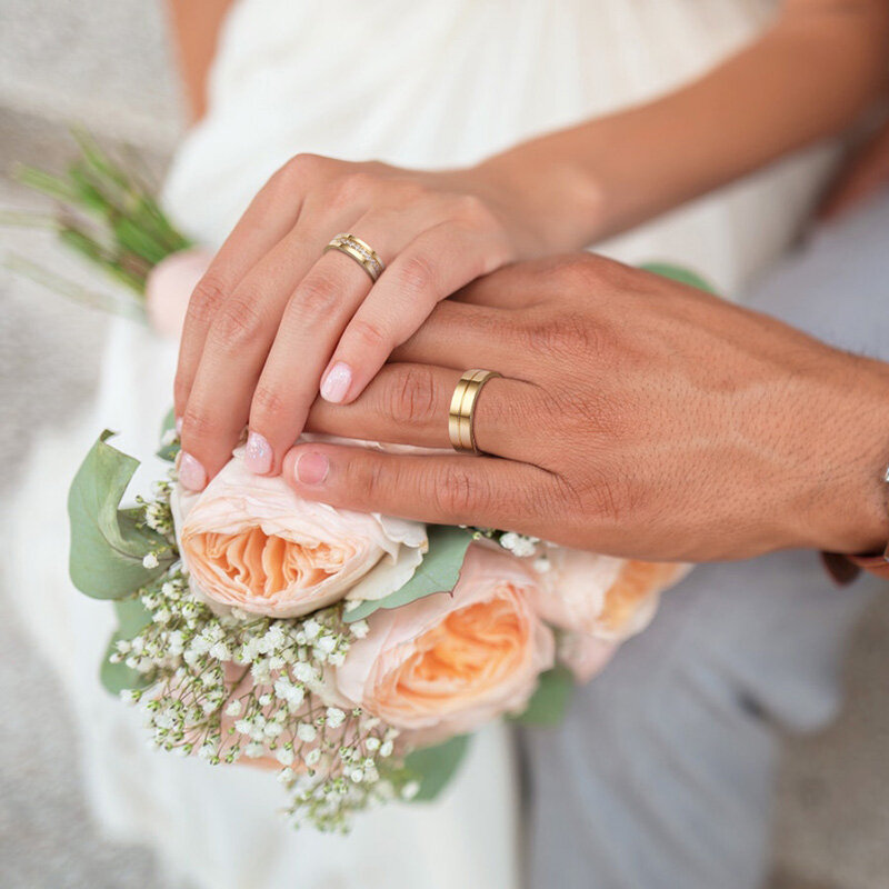 Vnox-anillos de boda de moda para mujeres y hombres, joyería de acero inoxidable de color dorado, CZ, regalo de amor, promesa de pareja