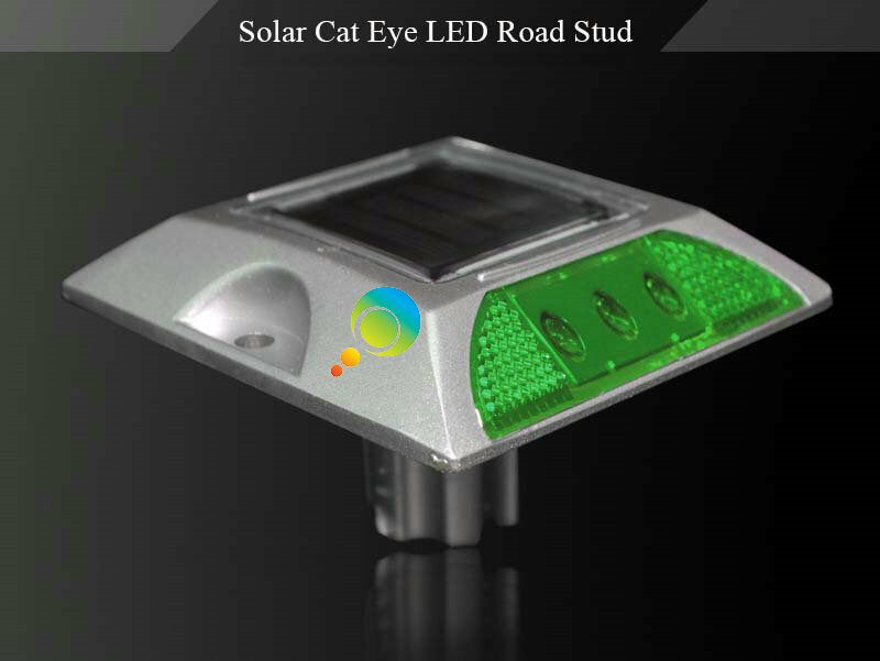 Reflector de marcador de carretera de ojo de gato LED verde, PERNO DE CARRETERA parpadeante alimentado por energía solar, nueva llegada
