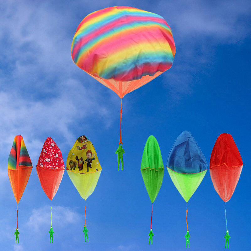 Aquilone da paracadute soldato da lancio a mano con luce a LED Mini giochi all'aperto Flash paracadute giocattolo giocattoli educativi per bambini aquiloni