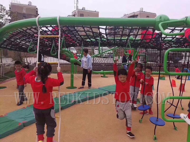 Rede pesada de ginástica com cordas, instalação para parque infantil