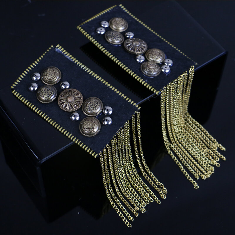 Bezpłatny statku moda mężczyźni mężczyzna królewski koreański luksusowy temperament metalowe odznaki tassel broszka Tassel łańcuch pin Retro stroik bullet