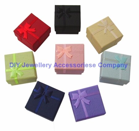 Modne wstążki pudełko na biżuterię wiele kolorów pierścionek kolczyki wisiorek 4x4x3cm wyświetlacz opakowanie prezent