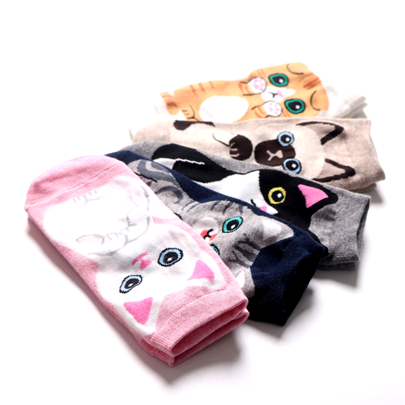 Wholesale Cartoon animal print ladies cotton socks cute cat socks funny student socks pink fuzzy socks