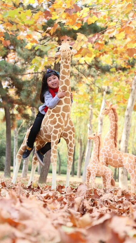 Dorimytrader 5.2 pés maior girafa brinquedo de pelúcia simulação gigante animal girafa boneca para crianças presente casa deco 63 polegada 160cm