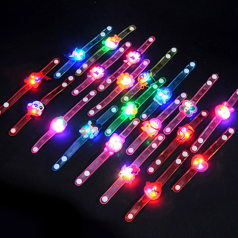 การ์ตูน Illuminated สายรัดข้อมือตกแต่ง LED สีสัน LED นาฬิกาเด็กเด็กเรืองแสงส่องสว่างของเล่นแฟลชสายรัดข้อมือ