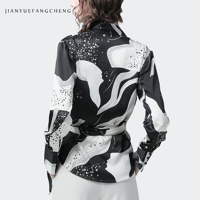 여성 새틴 블라우스 긴 소매 깊은 v넥 패션 프린트 탑, 2020 가을 신제품 교차 레이스 업 아웃웨어 캐주얼 셔츠