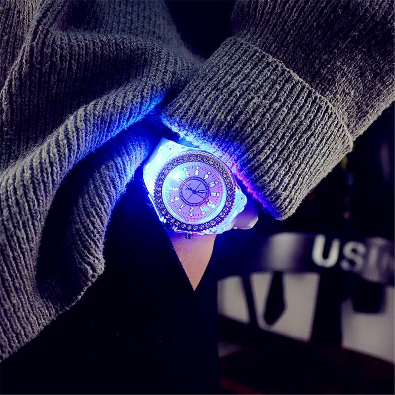 2019 Flash Luminous Watches Personality Trends Students Lovers Jellies Woman Men's Watches 7 color Light WristWatch Hot Sale