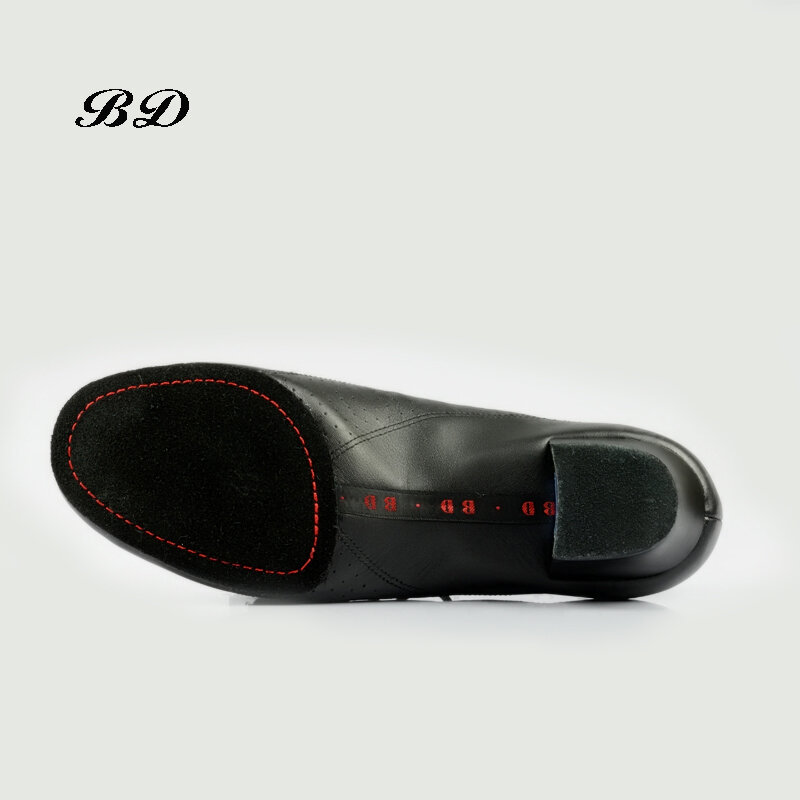 Męskie buty do tańca towarzyskiego buty w stylu latynoskim importowane wygodne wkładki dezodorant importowane lakierki pięty 4.5 cm Hot