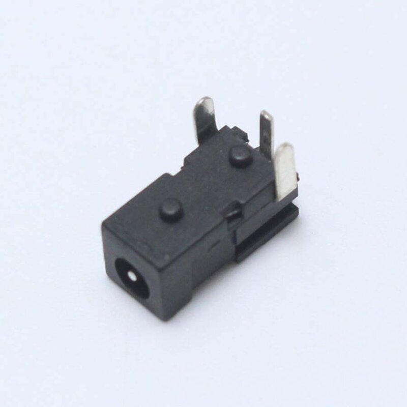 10 piezas 2,5*0,7mm conector de interruptor de alimentación CC 2,5mm * 0,7mm 0.5A 30 V 3Pin DIP Audio Panel zócalo de montaje para TV LCP PPD PC ect