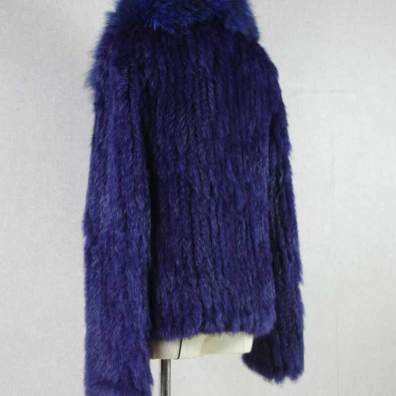 Женское зимнее трикотажное пальто с воротником из лисьего меха