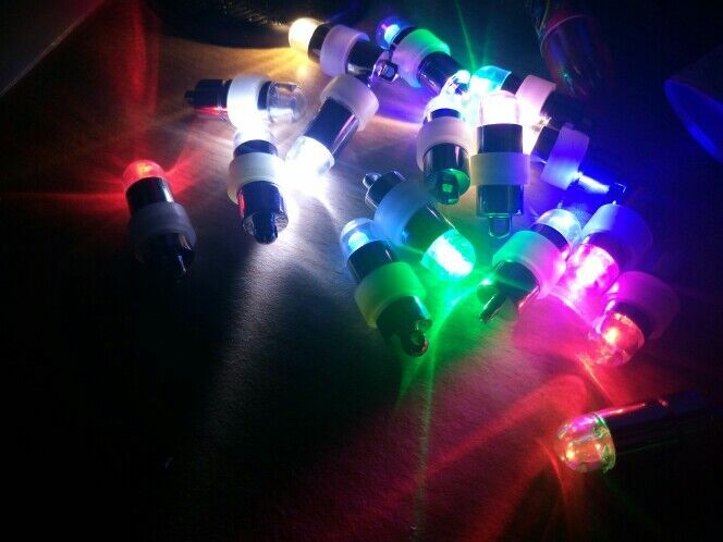 20 pcs * Lâmpadas LED COLORIDAS Luzes de Balão para lanterna de papel Balloon decoração Festa de natal Luz Decoração de Halloween
