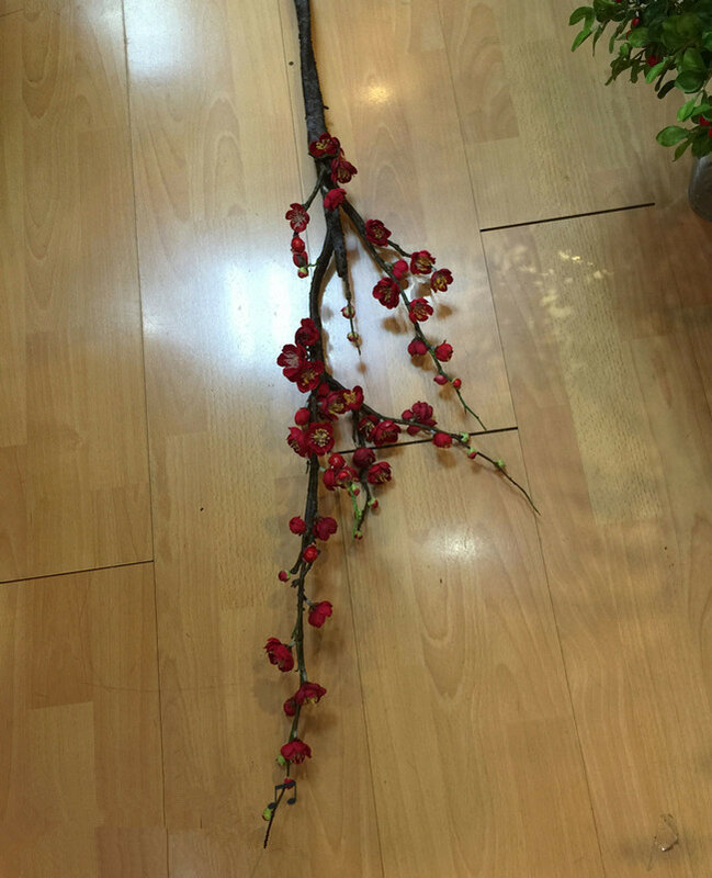 Prese di fabbrica] simulazione di fabbrica di fiori di prugna fiori artificiali simulazione apertura di fiori con inaugurazione della casa di nozze