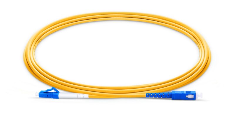 Firstfiber 5 M Lc UPC untuk SC UPC G657A Kabel Serat Stiker, Jumper, stiker Kabel Simplex 2.0 Mm PVC SM LC Buah Ke SC Buah Insensitif