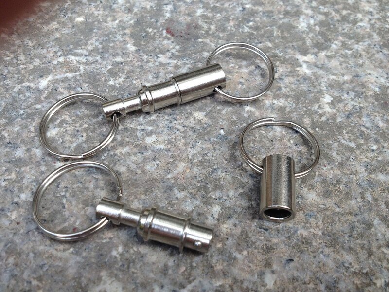 Hot! Double Head Key Ring Keychain Outdoor Tactical EDC Car Carabiner Climbing Locking Hanging Padlock Camping Hiking Survival