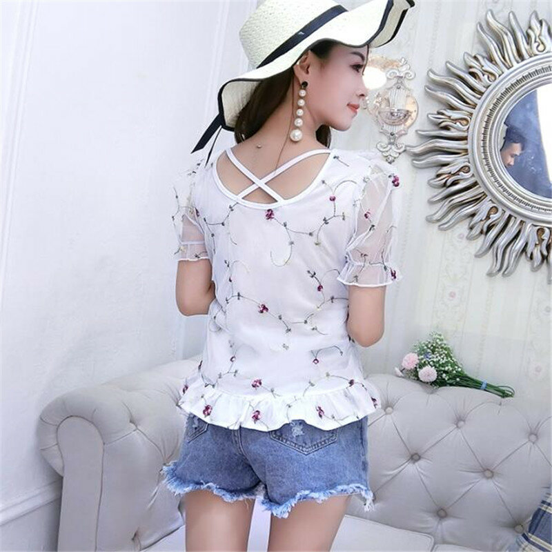2018 Spring Summer Floral Embroidery Shirt Women Sweet Mesh Lace Blouse Lady Short Sleeve Backles Blouses Short Blusas Tops A832