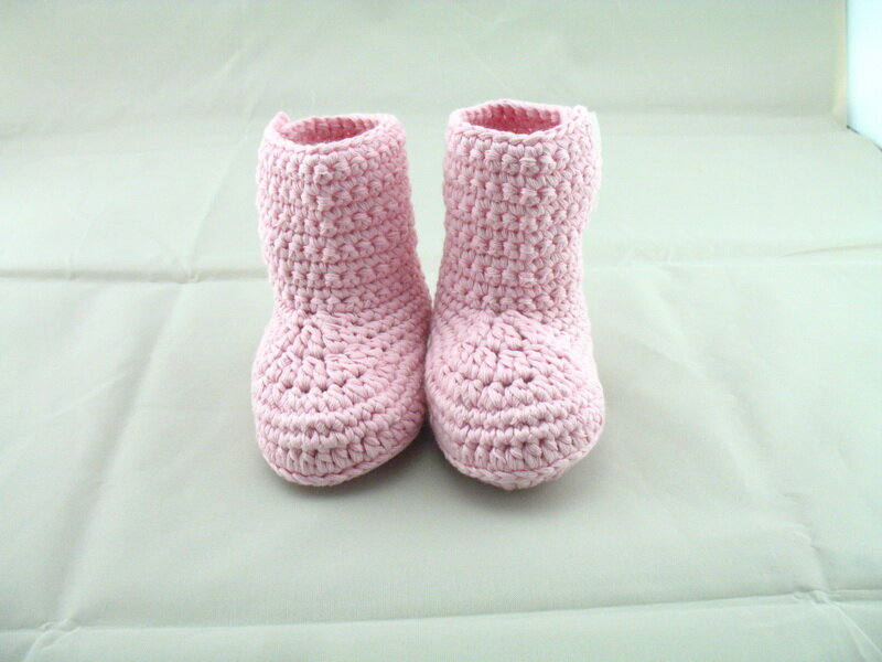 Frete grátis, bebê sapatos feitos à mão crochê infantil sandálias bebê/primeiros sapatos de caminhada botas-rosa claro