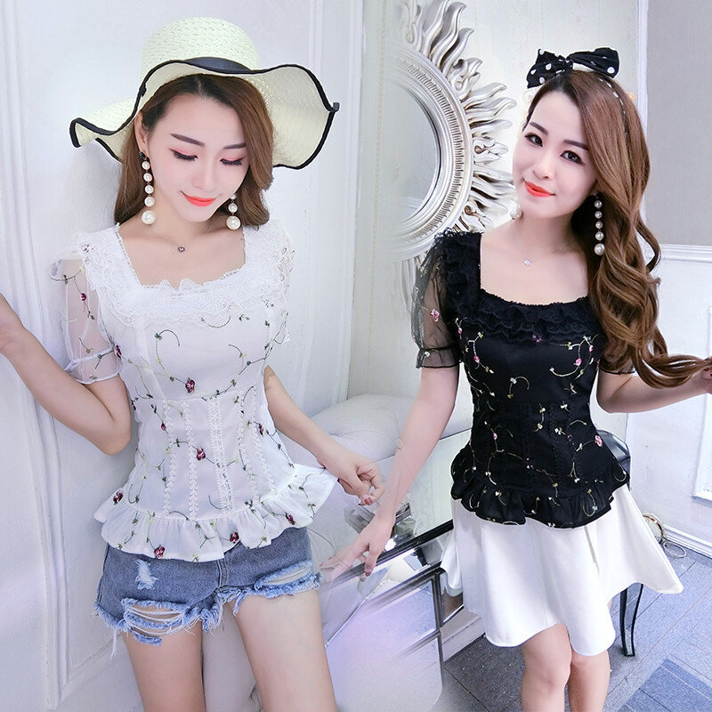 2018 Spring Summer Floral Embroidery Shirt Women Sweet Mesh Lace Blouse Lady Short Sleeve Backles Blouses Short Blusas Tops A832