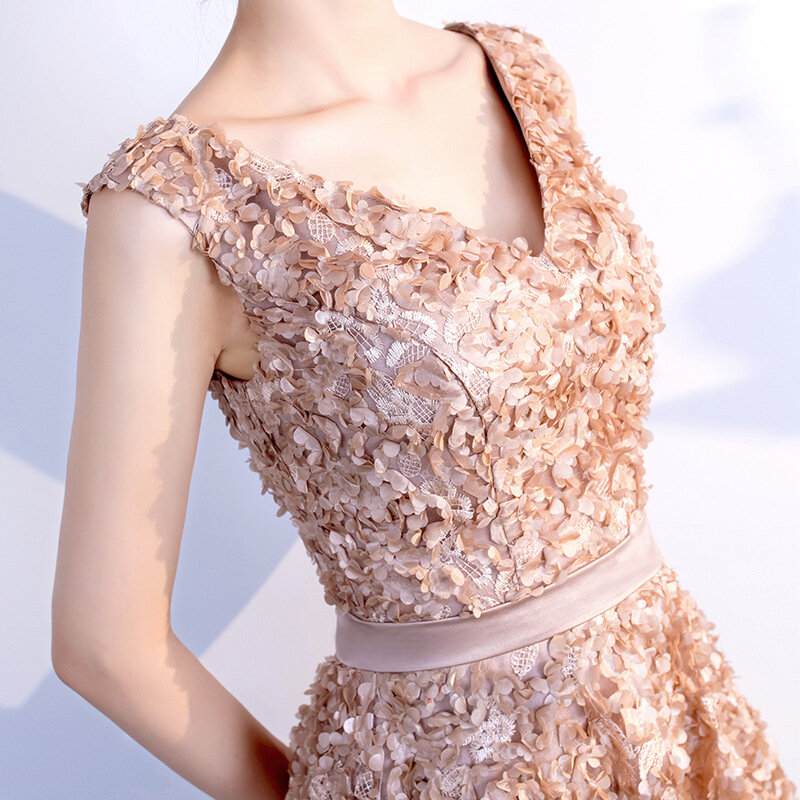 Robe De Soiree Kurze V-ausschnitt Abendkleid Elegante Champagne Formale Prom Party Kleider Sleeveless EINE Linie Graduierung Kleider