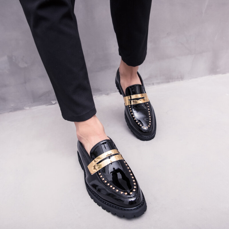 Sepatu Kasual Kulit Luar Ruangan Mode Sepatu Pria Nyaman Sepatu Slip-On Dressing Bisnis Kulit Pria W5